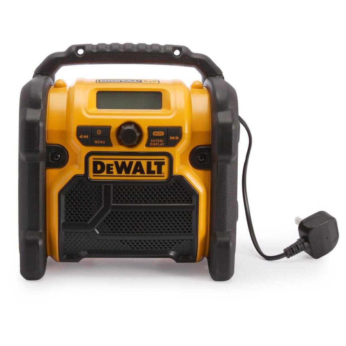 18V 18 Piece Combo Kit with 5 x Batteries & Charger T4TKIT-1067