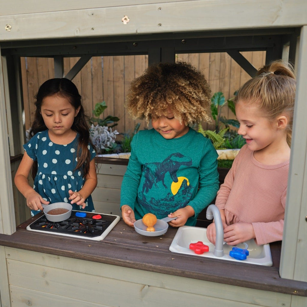 Cozy Escape Playhouse – Installation Available